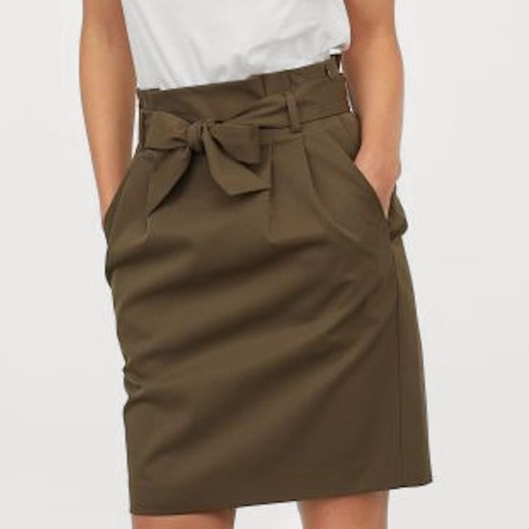 New! High-Waisted Paperbag Mini Safari color Skirt, Size M - Picture 4 of 16